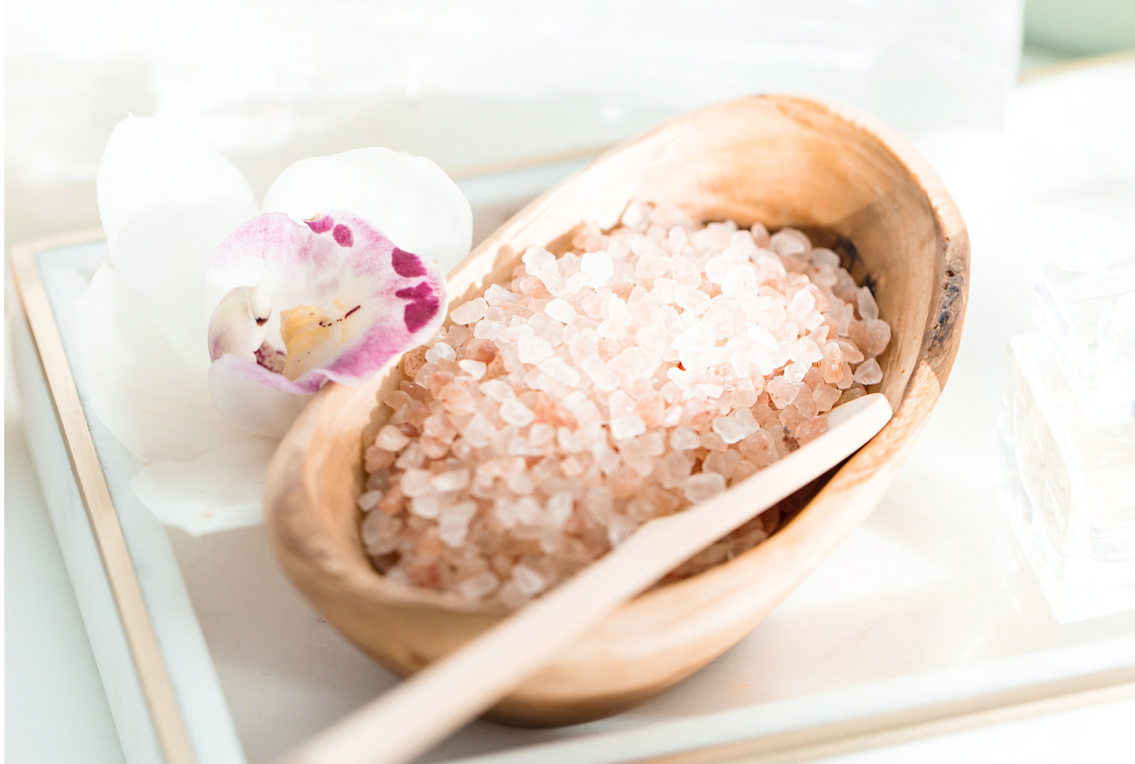 himalayan-salt-scrub